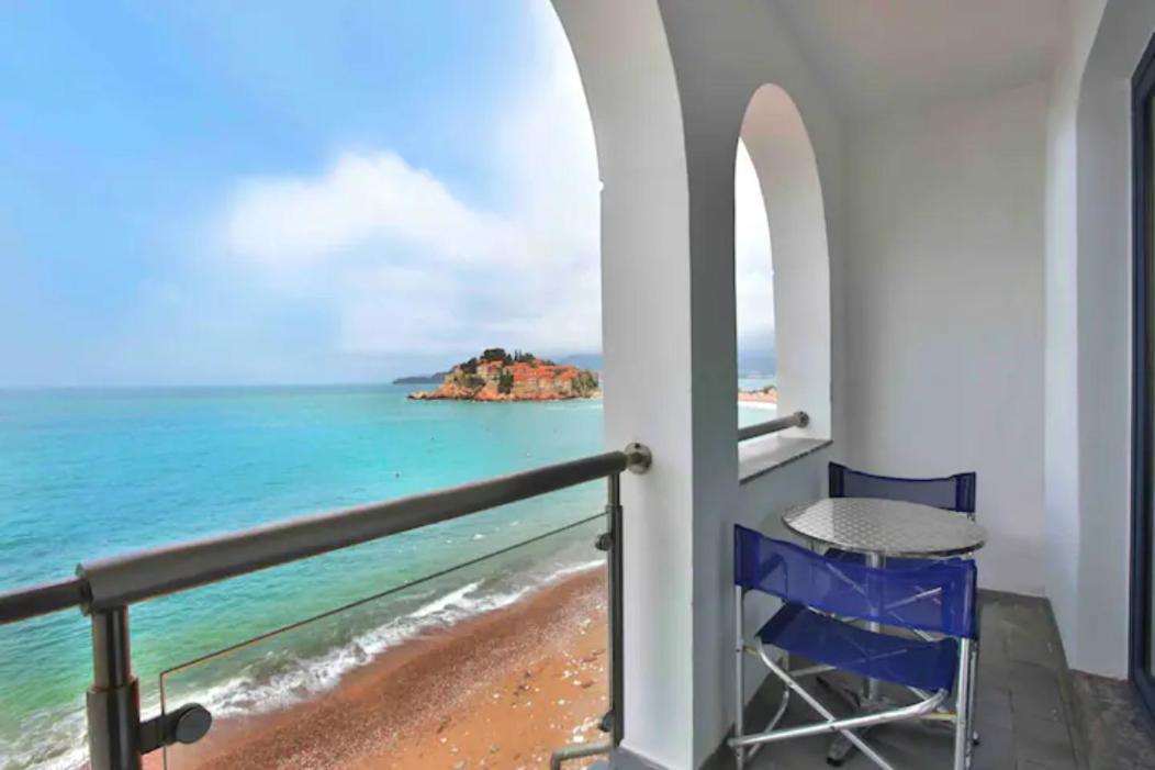 Plava Vila Beach Apartments Sveti Stefan Eksteriør bilde